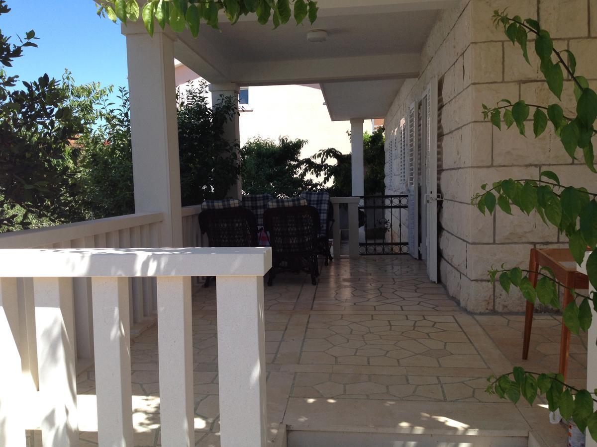 Apartments Marino Supetar Exterior photo